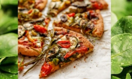Pizza maison aux légumes d'été